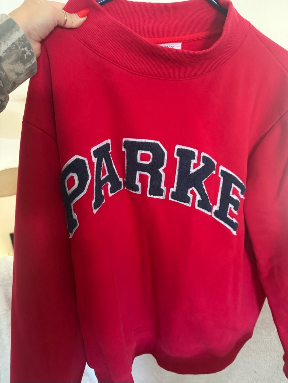 Red 'parke' mockneck